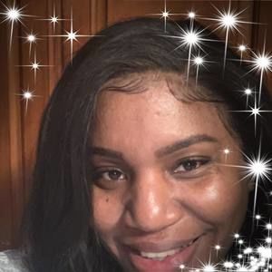 Meet your Posher, Mona